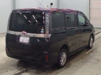 Toyota VOXY лот № 3209 оценка R  с аукциона в Японии 1