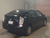 Toyota Prius лот № 30006 оценка 3  с аукциона в Японии 1