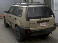 Nissan X-TRAIL лот № 4004 оценка 3  с аукциона в Японии 1