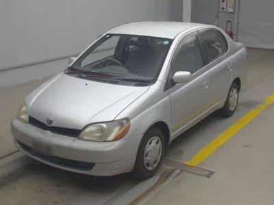 Toyota PLATZ  с аукциона в Японии