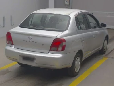 Toyota PLATZ  с аукциона в Японии