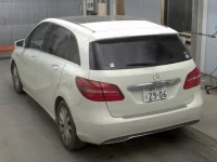 Mercedes-Benz B CLASS лот № 2048 оценка 4  с аукциона в Японии 1