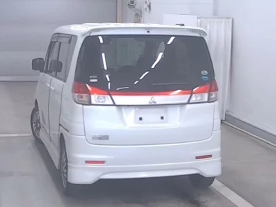Mitsubishi DELICA D2