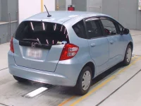 Honda FIT лот № 30239 оценка 4  с аукциона в Японии 1