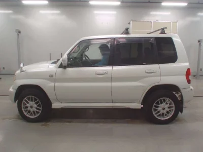 Mitsubishi PAJERO IO
