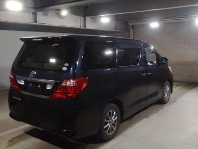 Toyota ALPHARD  с аукциона в Японии