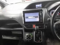 Toyota VOXY лот № 30325 оценка RA  с аукциона в Японии 8