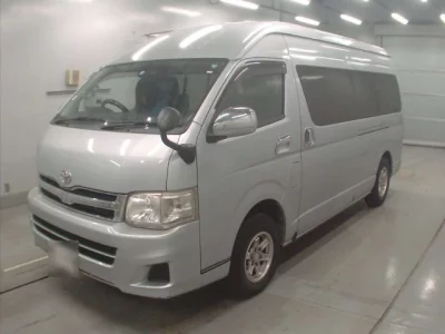 Toyota HIACE  с аукциона в Японии