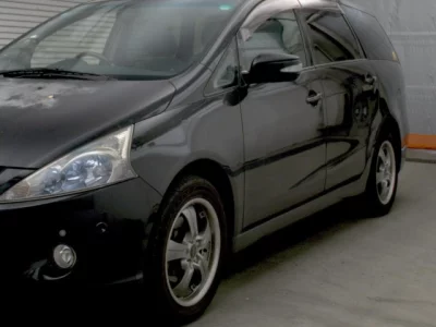 Mitsubishi GRANDIS