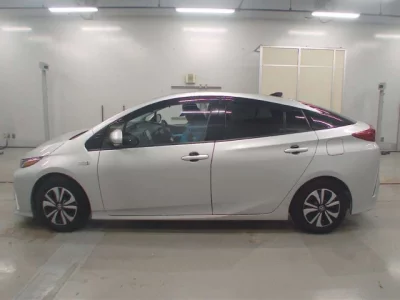 Toyota PRIUS PHV