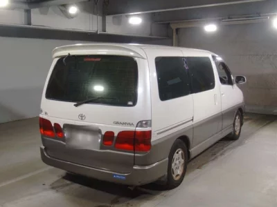 Toyota GRANVIA  с аукциона в Японии