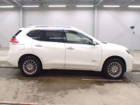 Nissan X-TRAIL лот № 3234 оценка 3.5  с аукциона в Японии 2