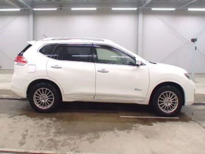 Nissan X-TRAIL  с аукциона в Японии