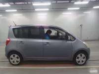 Toyota RACTIS лот № 40106 оценка 3  с аукциона в Японии 2