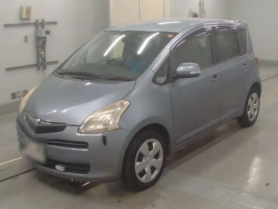 Toyota RACTIS  с аукциона в Японии