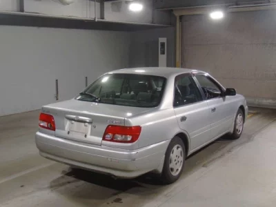 Toyota CARINA  с аукциона в Японии