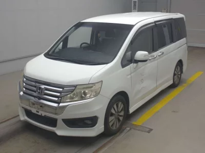 Honda STEP WAGON  с аукциона в Японии