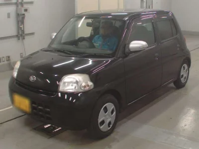 Daihatsu Esse