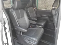 Toyota NOAH лот № 30257 оценка 4.5  с аукциона в Японии 9