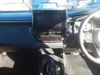 Toyota COROLLA SPORT лот № 30337 оценка RA  с аукциона в Японии 8