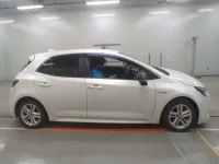 Toyota COROLLA SPORT лот № 30337 оценка RA  с аукциона в Японии 2