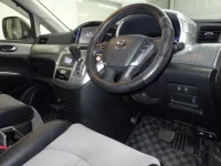 Nissan ELGRAND лот № 2068 оценка R  с аукциона в Японии 2