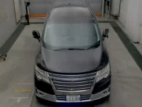 Nissan ELGRAND лот № 2068 оценка R  с аукциона в Японии 5