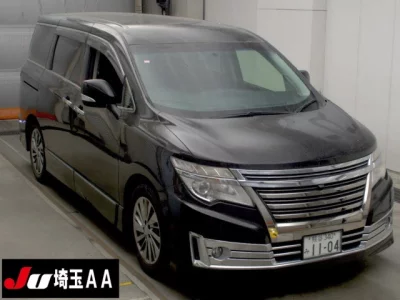 Nissan ELGRAND  с аукциона в Японии