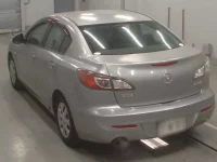 Mazda AXELA лот № 40112 оценка 3  с аукциона в Японии 5