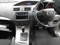 Mazda AXELA лот № 40112 оценка 3  с аукциона в Японии 8
