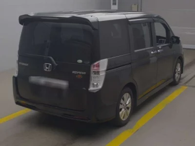 Honda STEP WAGON  с аукциона в Японии