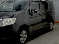 Honda STEP WAGON лот № 4048 оценка 4  с аукциона в Японии 2