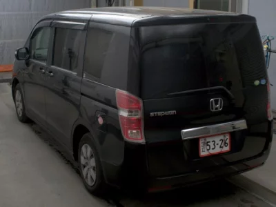 Honda STEP WAGON  с аукциона в Японии