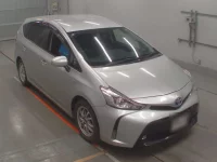 Toyota PRIUS ALPHA лот № 30341 оценка 4  с аукциона в Японии 4