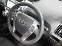 Toyota PRIUS ALPHA лот № 30341 оценка 4  с аукциона в Японии 6