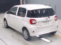 Toyota PASSO лот № 30261 оценка 4  с аукциона в Японии 5