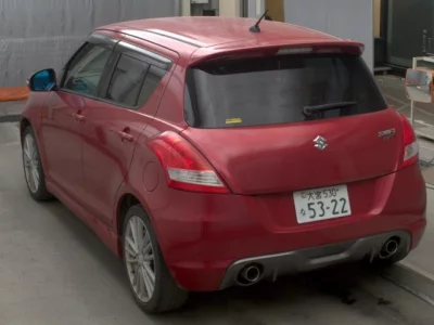Suzuki SWIFT