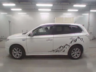 Mitsubishi OUTLANDER PHEV