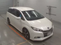Toyota WISH лот № 30359 оценка 3.5  с аукциона в Японии 4