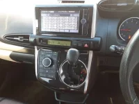 Toyota WISH лот № 30359 оценка 3.5  с аукциона в Японии 8