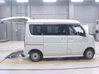 Suzuki EVERY WAGON лот № 30279 оценка 3.5  с аукциона в Японии 2