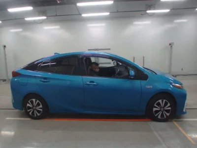 Toyota PRIUS PHV