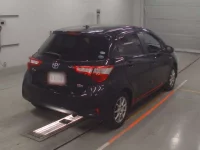 Toyota VITZ лот № 30374 оценка RA  с аукциона в Японии 1