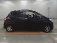 Toyota VITZ лот № 30374 оценка RA  с аукциона в Японии 2