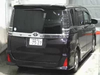 Toyota VOXY лот № 2543 оценка 4  с аукциона в Японии 1