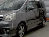 Toyota NOAH лот № 2085 оценка 3.5  с аукциона в Японии 3