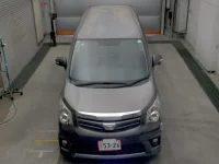 Toyota NOAH лот № 2085 оценка 3.5  с аукциона в Японии 5