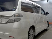 Toyota VELLFIRE лот № 2096 оценка 3.5  с аукциона в Японии 4
