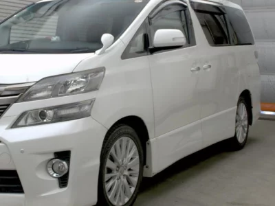 Toyota VELLFIRE  с аукциона в Японии