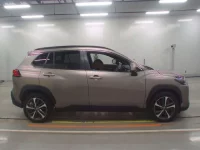 Toyota COROLLA CROSS лот № 30375 оценка 5  с аукциона в Японии 2